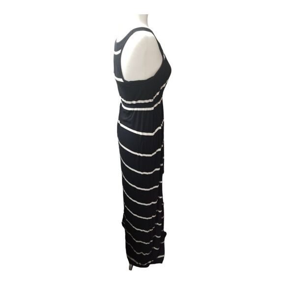 Old Navy Maternity Maxi Dress Black and White Stripes Size Medium - Picture 3 of 8